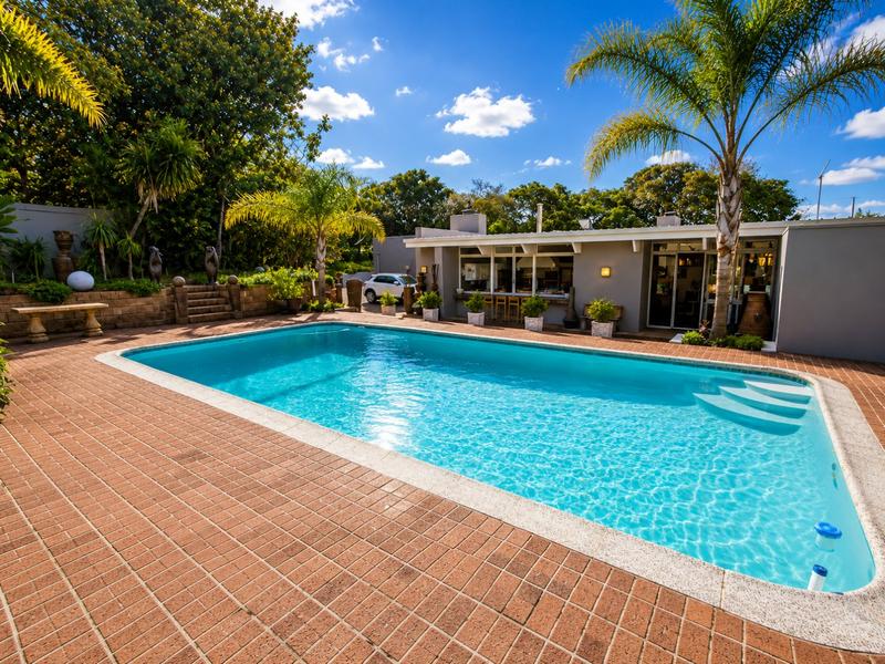 7 Bedroom Property for Sale in Valmary Park Western Cape